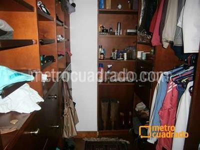 Apartamento de 3 alcobas en venta en Chico Virrey, Bogotá, 250 m² · foto 10 de 20