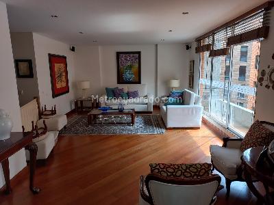 Apartamento de 3 alcobas en venta en Chico Virrey, Bogotá, 250 m² · foto 2 de 20
