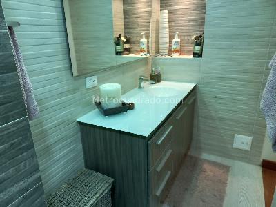 Apartamento de 3 alcobas en venta en Chico Virrey, Bogotá, 250 m² · foto 17 de 20
