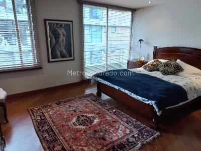 Apartamento de 3 alcobas en venta en Chico Virrey, Bogotá, 250 m² · foto 18 de 20