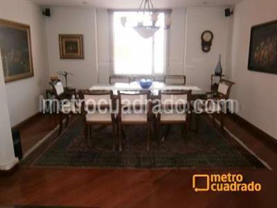 Apartamento de 3 alcobas en venta en Chico Virrey, Bogotá, 250 m² · foto 7 de 20