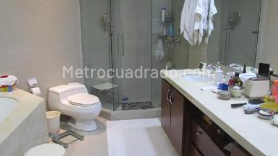 Apartamento en venta en Santa Barbara Central, Bogotá · foto 13 de 20