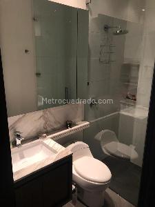 Apartamento de 2 alcobas en venta en El Nogal, Bogotá, 87 m² · foto 3 de 14