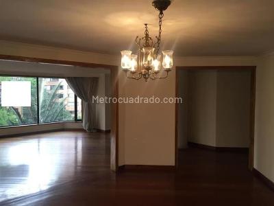 Apartamento en venta en La Cabrera, Bogotá · foto 2 de 9