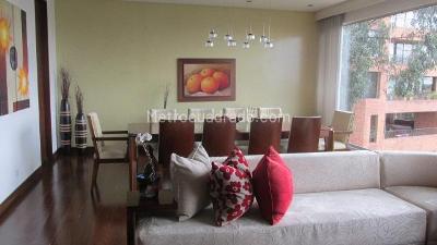 Apartamento de 3 alcobas en venta en Rosales Pietramonte, Bogotá, 335 m² · foto 2 de 20