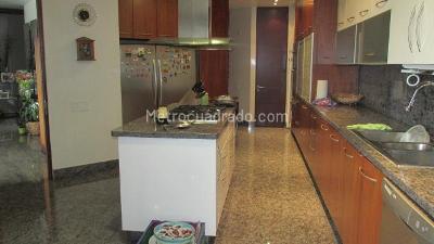 Apartamento de 3 alcobas en venta en Rosales Pietramonte, Bogotá, 335 m² · foto 12 de 20
