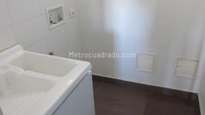 Apartamento de 2 alcobas en venta en Santa Barbara, Bogotá, 66 m² · foto 15 de 20