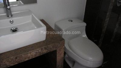Apartamento de 2 alcobas en venta en Santa Barbara, Bogotá, 66 m² · foto 16 de 20