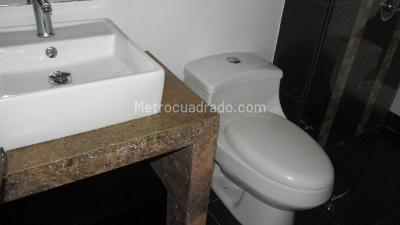 Apartamento de 2 alcobas en venta en Santa Barbara, Bogotá, 66 m² · foto 17 de 20