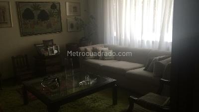 Casa de 3 alcobas en venta en Santa Barbara Central, Bogotá, 450 m² · foto 10 de 20