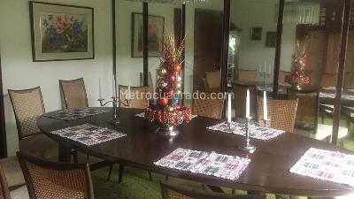 Casa de 3 alcobas en venta en Santa Barbara Central, Bogotá, 450 m² · foto 5 de 20