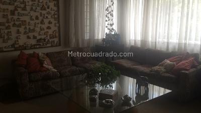 Casa de 3 alcobas en venta en Santa Barbara Central, Bogotá, 450 m² · foto 8 de 20