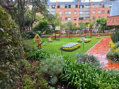 Apartamento de 3 alcobas en venta en Bella Suiza Baja, Bogotá, 230 m² · foto 1 de 20