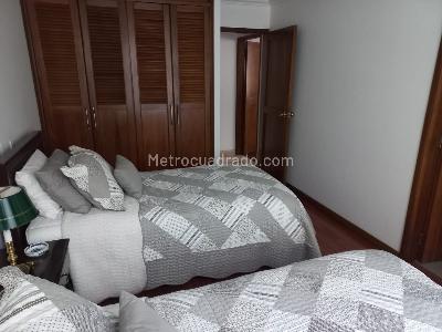 Apartamento de 3 alcobas en venta en Bella Suiza Baja, Bogotá, 230 m² · foto 5 de 20