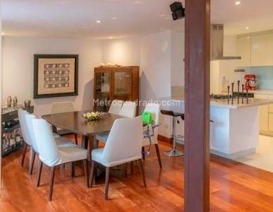 Apartamento de 3 alcobas en venta en Rosales Otro, Bogotá · foto 2 de 9