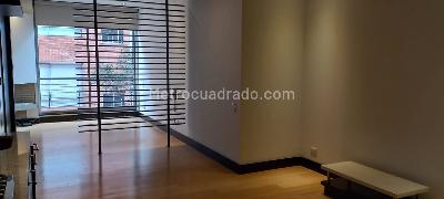 Apartaestudio en venta en Chico Navarra, Bogotá, 42 m² · foto 2 de 11