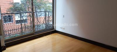 Apartaestudio en venta en Chico Navarra, Bogotá, 42 m² · foto 3 de 11