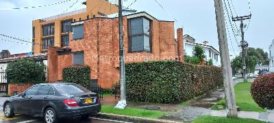 Casa de 3 alcobas en venta en Niza Antigua, Bogotá, 300 m² · foto 18 de 20