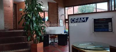Casa de 3 alcobas en venta en Niza Antigua, Bogotá, 300 m² · foto 2 de 20