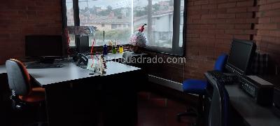 Casa de 3 alcobas en venta en Niza Antigua, Bogotá, 300 m² · foto 8 de 20