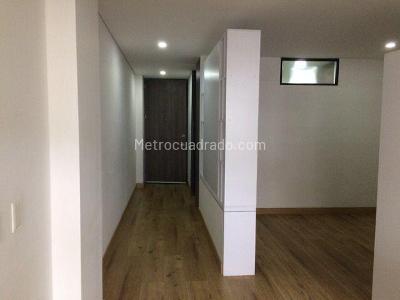 Apartaestudio en venta en Santa Barbara Unicentro, Bogotá, 50 m² · foto 10 de 20