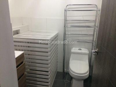 Apartaestudio en venta en Santa Barbara Unicentro, Bogotá, 50 m² · foto 17 de 20