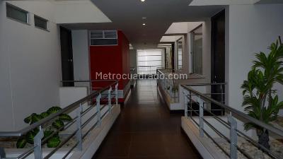 Apartaestudio en venta en Santa Barbara Unicentro, Bogotá, 50 m² · foto 19 de 20