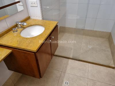 Apartamento en venta en Chico Navarra, Bogotá · foto 3 de 19