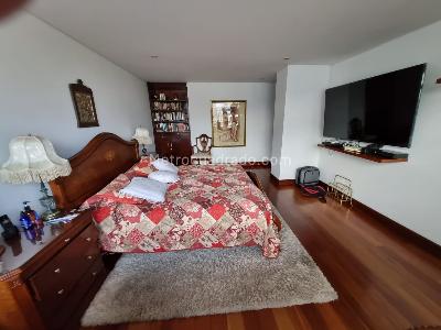 Apartamento de 4 alcobas en venta en San Patricio, Bogotá, 232 m² · foto 8 de 20