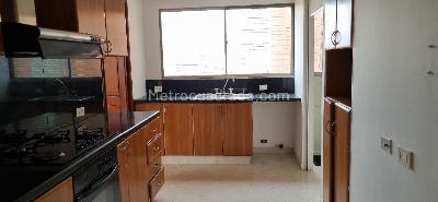Apartamento de 3 alcobas en venta en Chico Museo, Bogotá, 161 m² · foto 3 de 20