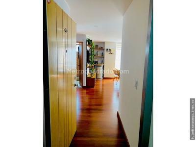 Apartamento en venta en Chico Navarra, Bogotá · foto 3 de 13