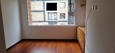 Apartamento de 3 alcobas en venta en Chico Reservado, Bogotá, 169 m² · foto 3 de 18