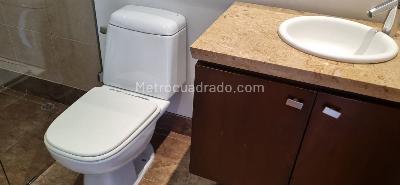 Apartamento de 3 alcobas en venta en Chico Reservado, Bogotá, 169 m² · foto 8 de 18