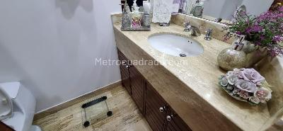 Apartamento en venta en La Carolina, Bogotá · foto 8 de 15