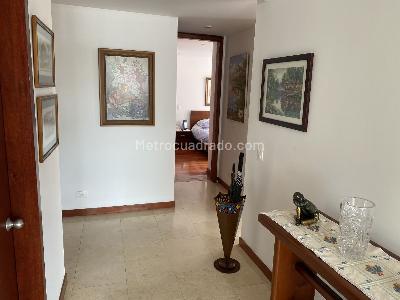 Apartamento de 2 alcobas en venta en Chico Navarra, Bogotá, 98 m² · foto 11 de 20