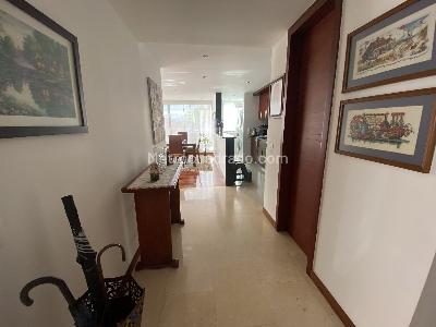 Apartamento de 2 alcobas en venta en Chico Navarra, Bogotá, 98 m² · foto 4 de 20