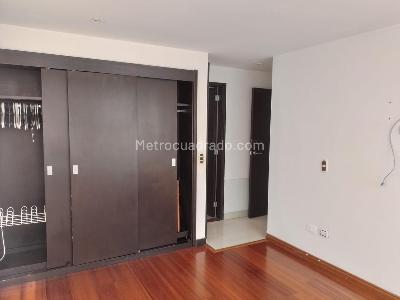Apartamento en venta en Santa Barbara Central, Bogotá · foto 8 de 20