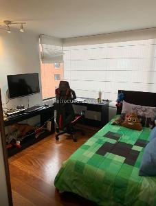 Apartamento de 3 alcobas en venta en Santa Barbara Central, Bogotá, 155 m² · foto 17 de 18