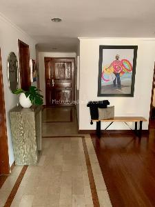 Apartamento de 3 alcobas en venta en Santa Barbara Central, Bogotá, 155 m² · foto 6 de 18