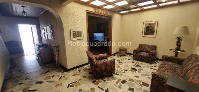 Casa de 4 alcobas en venta en Niza Antigua Iii Etapa, Bogotá, 390 m² · foto 13 de 20