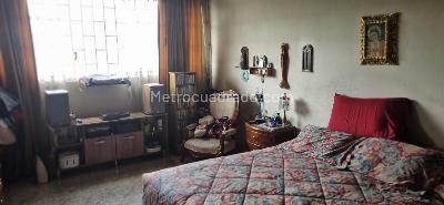 Casa de 4 alcobas en venta en Niza Antigua Iii Etapa, Bogotá, 390 m² · foto 3 de 20