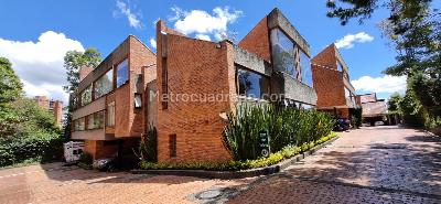 Casa de 5 alcobas en venta en Altos De Gratamira, Bogotá, 425 m² · foto 13 de 20