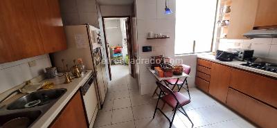 Apartamento de 3 alcobas en venta en Unicentro Santa Barbara, Bogotá, 183 m² · foto 13 de 16