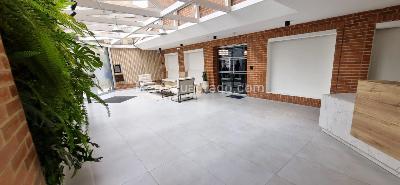 Apartamento de 3 alcobas en venta en Unicentro Santa Barbara, Bogotá, 183 m² · foto 3 de 16