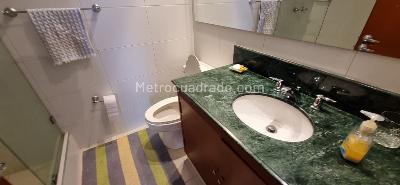 Apartamento de 3 alcobas en venta en Unicentro Santa Barbara, Bogotá, 183 m² · foto 5 de 16