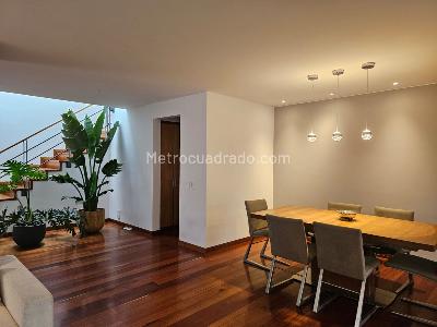 Apartamento de 3 alcobas en venta en Unicentro Santa Barbara, Bogotá, 287 m² · foto 9 de 20