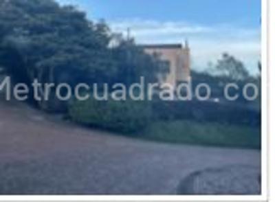 Casa de 4 alcobas en venta en Arboreto, Bogotá, 1200 m² · foto 3 de 20