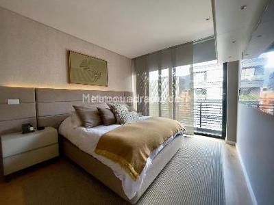 Apartamento de 2 alcobas en venta en Chico Bajo, Bogotá, 120 m² · foto 13 de 20