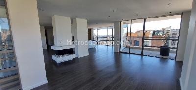 Apartamento de 3 alcobas en venta en La Cabrera, Bogotá, 250 m² · foto 18 de 20