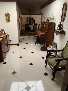 Apartamento de 3 alcobas en venta en Santa Barbara Occidental, Bogotá, 200 m² · foto 13 de 16